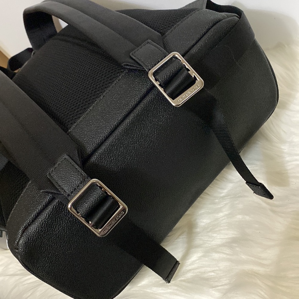 Men’s Michael Kors Store Cooper Large Backpack MK Monogram Dark Blue Color NWT - Picture 12 of 12